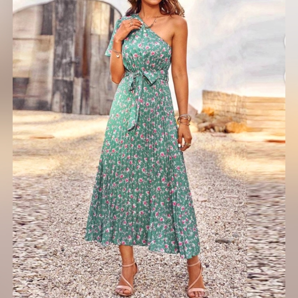 MASCOMODA One Shoulder Pleated Dress